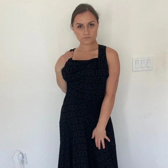 Alaïa black ball gown with velvet detail size 38 - Picture 1 of 11